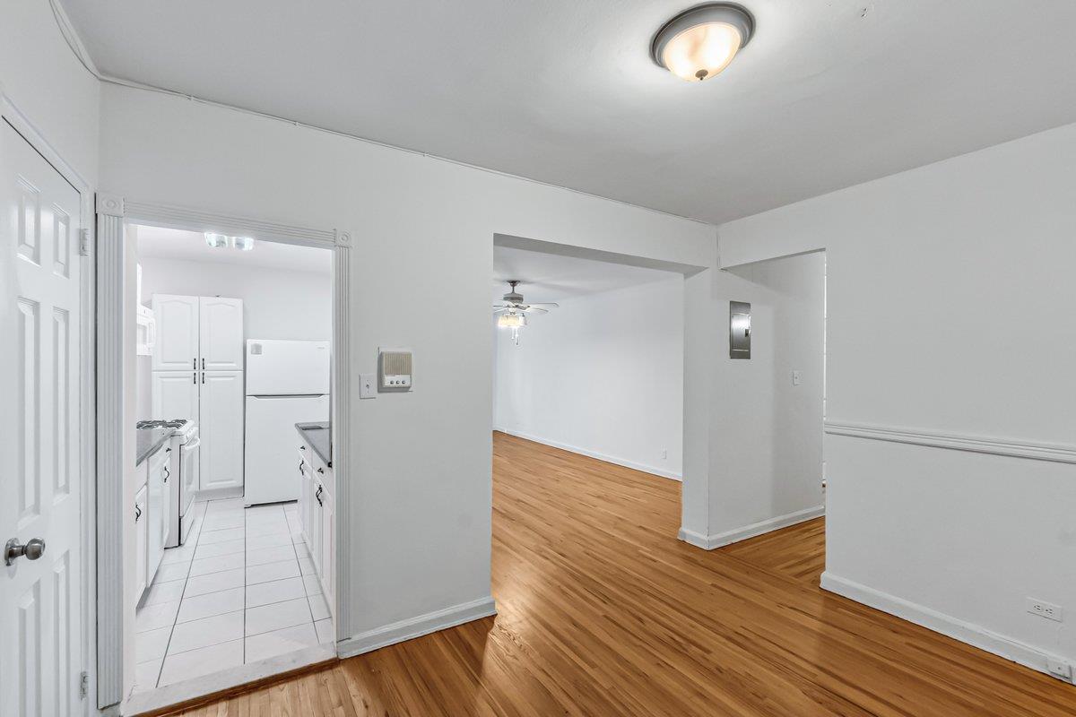 #6 photo, 123-35 82nd Road, クイーンズ区 Kew Gardens , NY 11415