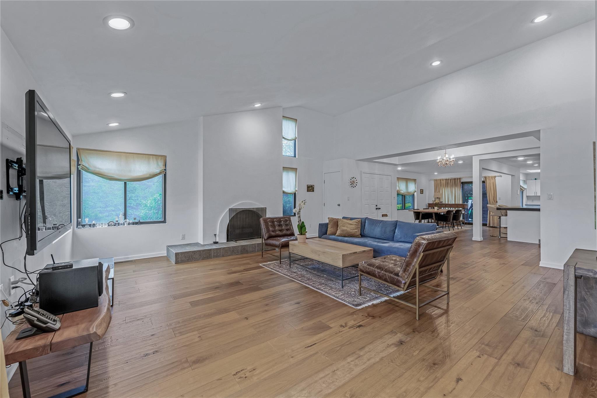 #10 photo, 291 Starling Court, Manhasset , NY 11030