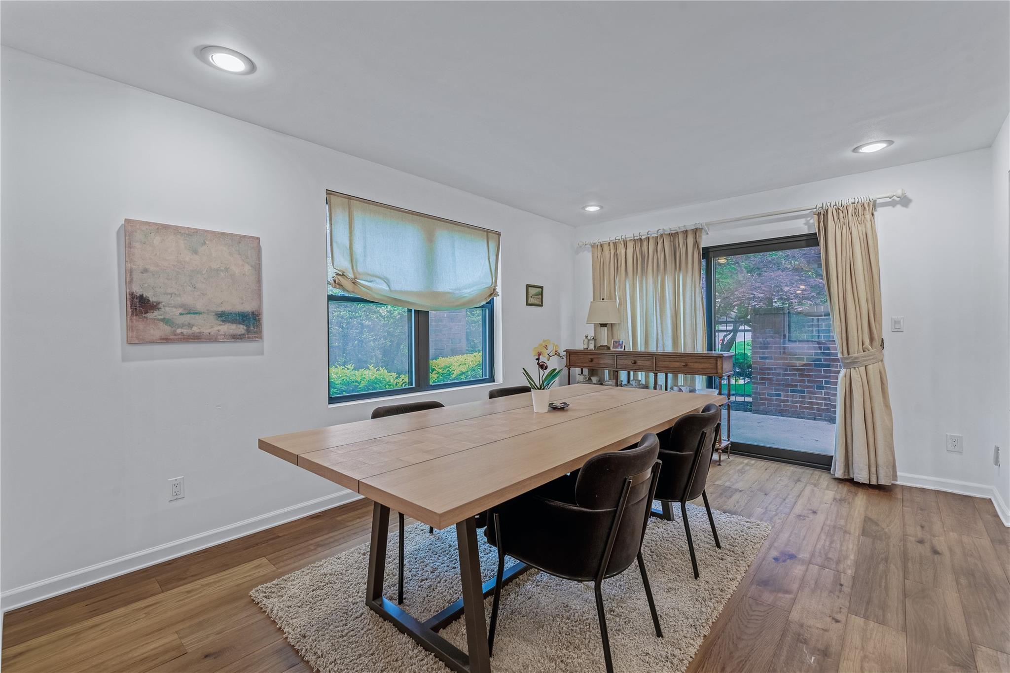 #11 photo, 291 Starling Court, Manhasset , NY 11030