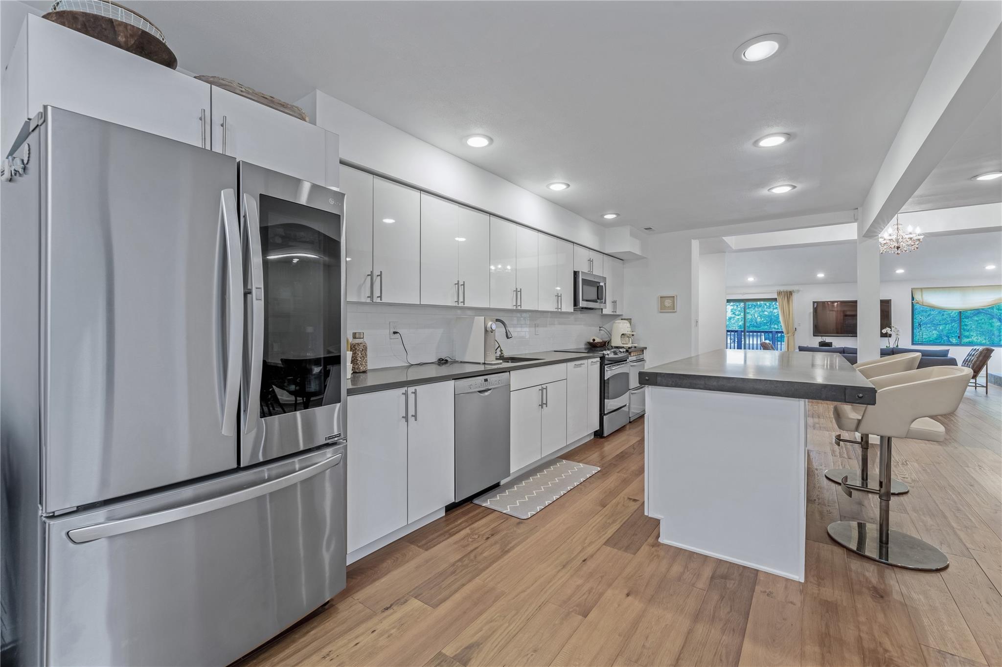 #17 photo, 291 Starling Court, Manhasset , NY 11030