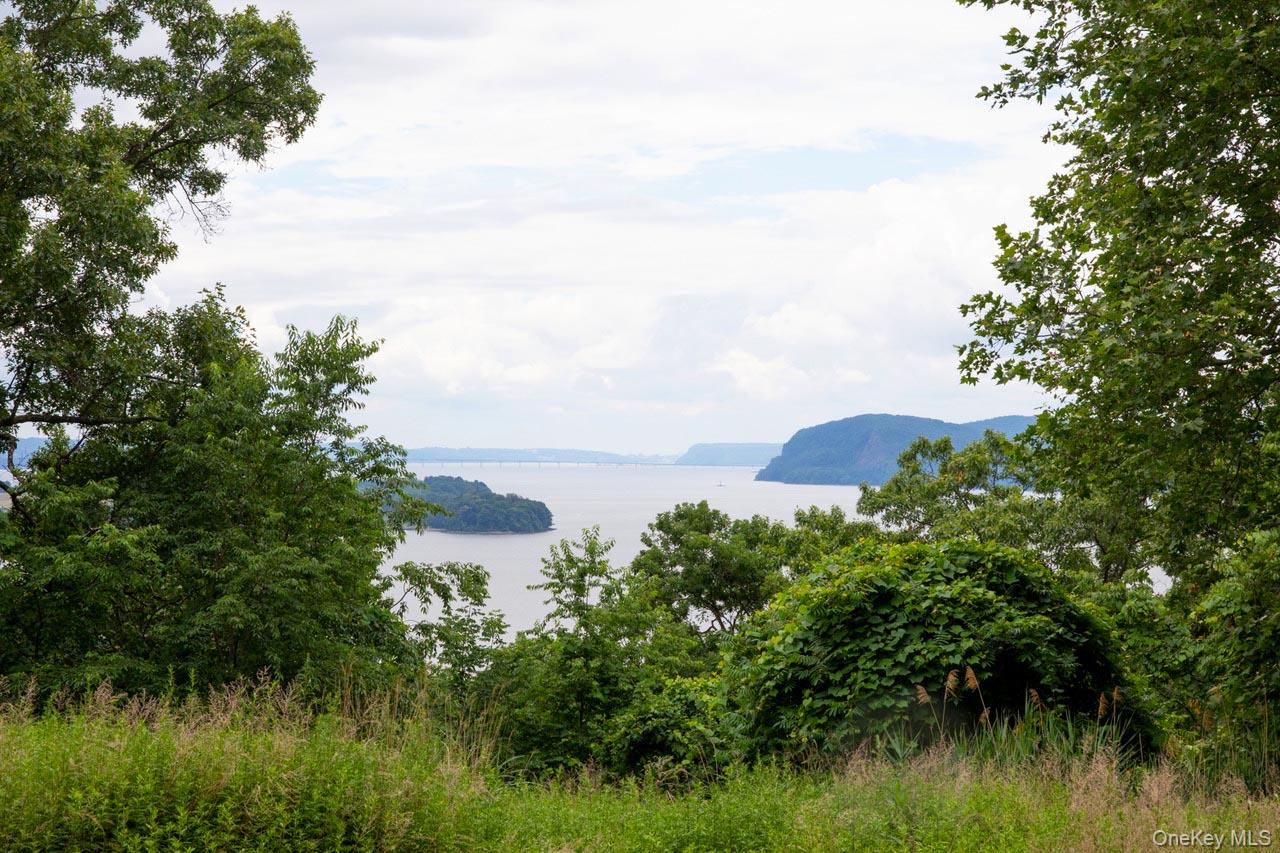 #13 photo, 3 Prickly Pear Hill Road, Croton-on-Hudson , NY 10520