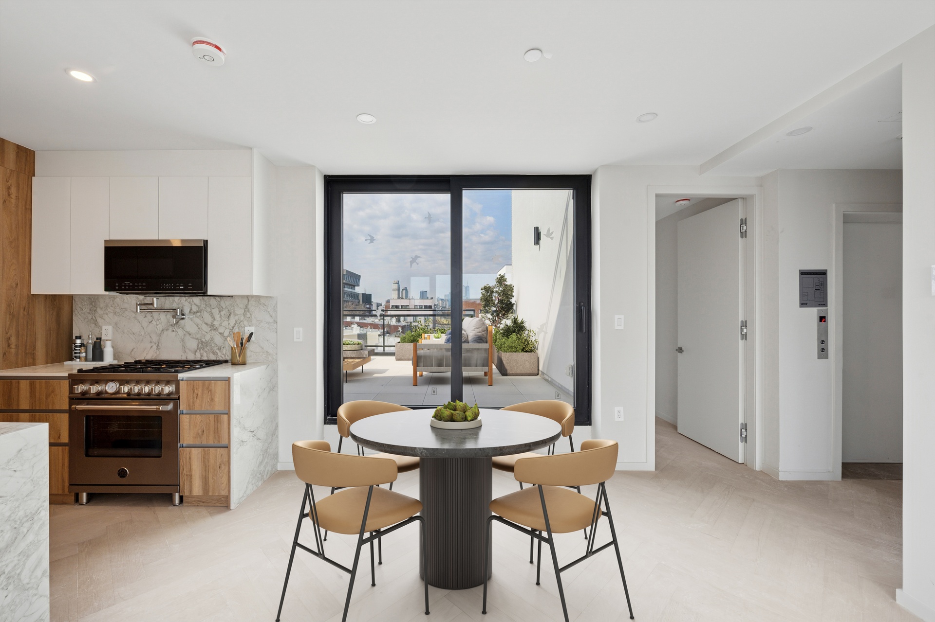 #5 photo, 390 Manhattan Avenue, East Williamsburg , NY 11211