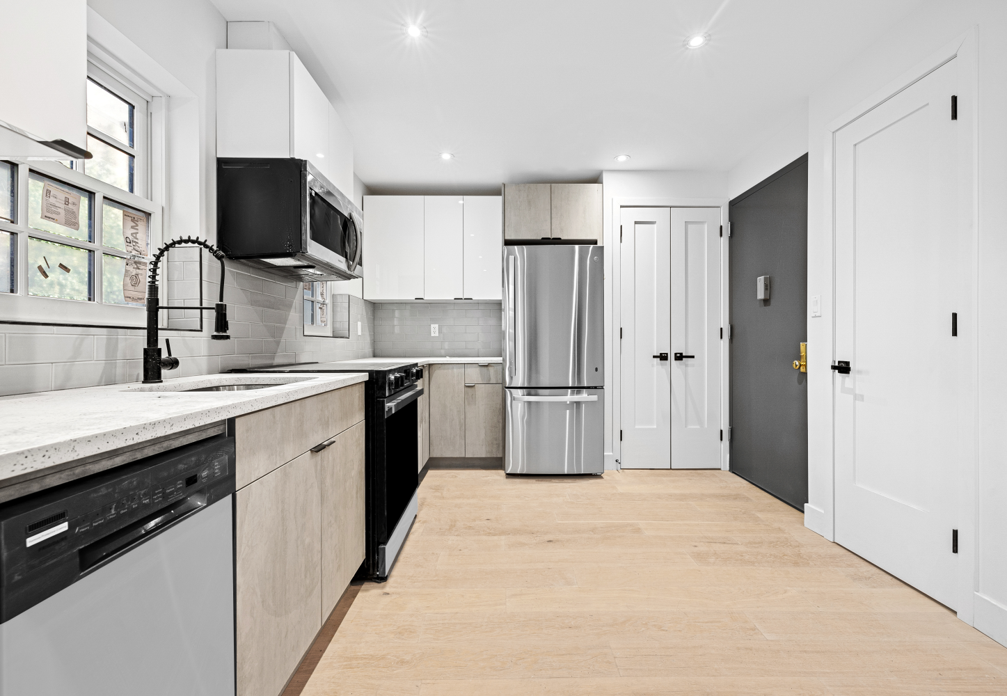 #11 photo, 113 W 13TH Street, マンハッタン Greenwich Village , NY 10011