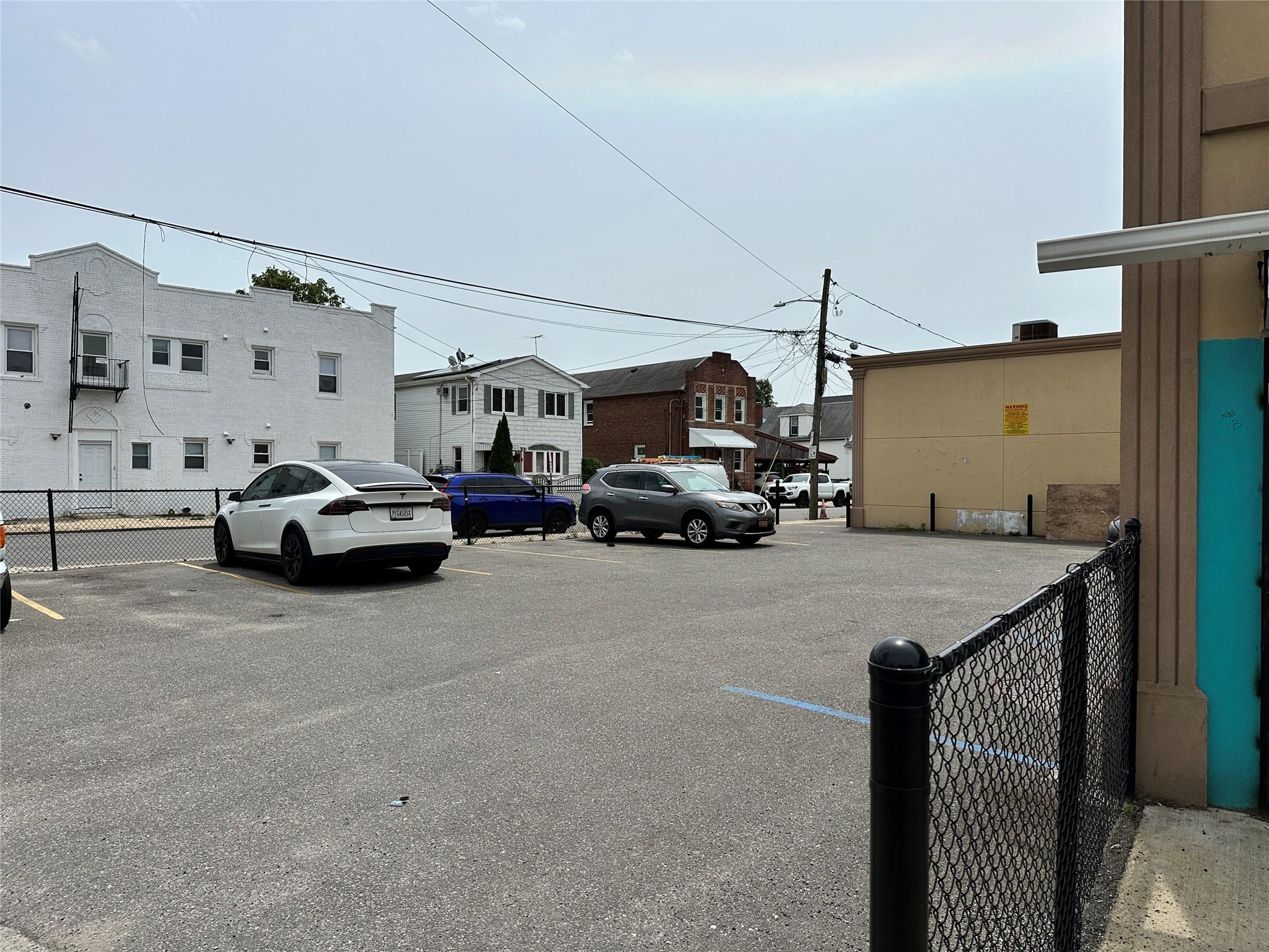 #3 photo, 1483 A Hempstead Turnpike, ナッソー郡 Elmont , NY 11003