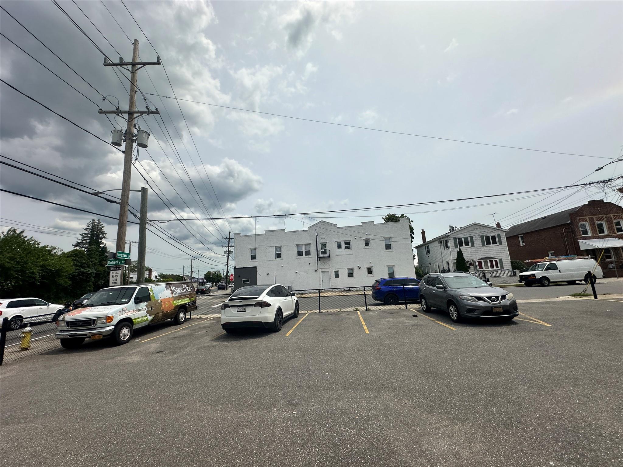 #5 photo, 1483 A Hempstead Turnpike, ナッソー郡 Elmont , NY 11003