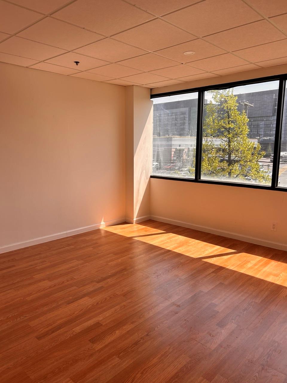 #2 photo, 129-09 26th Avenue, クイーンズ区 Flushing , NY 11354