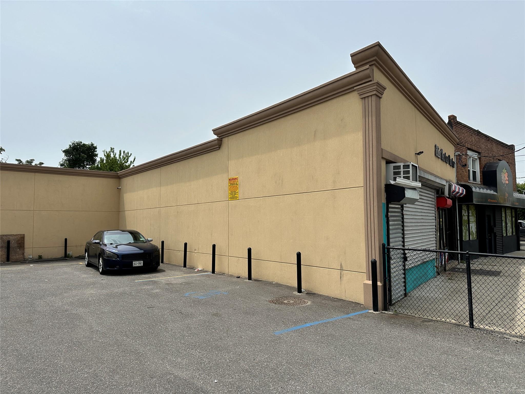 #4 photo, 1483B Hempstead Turnpike, ナッソー郡 Elmont , NY 11003