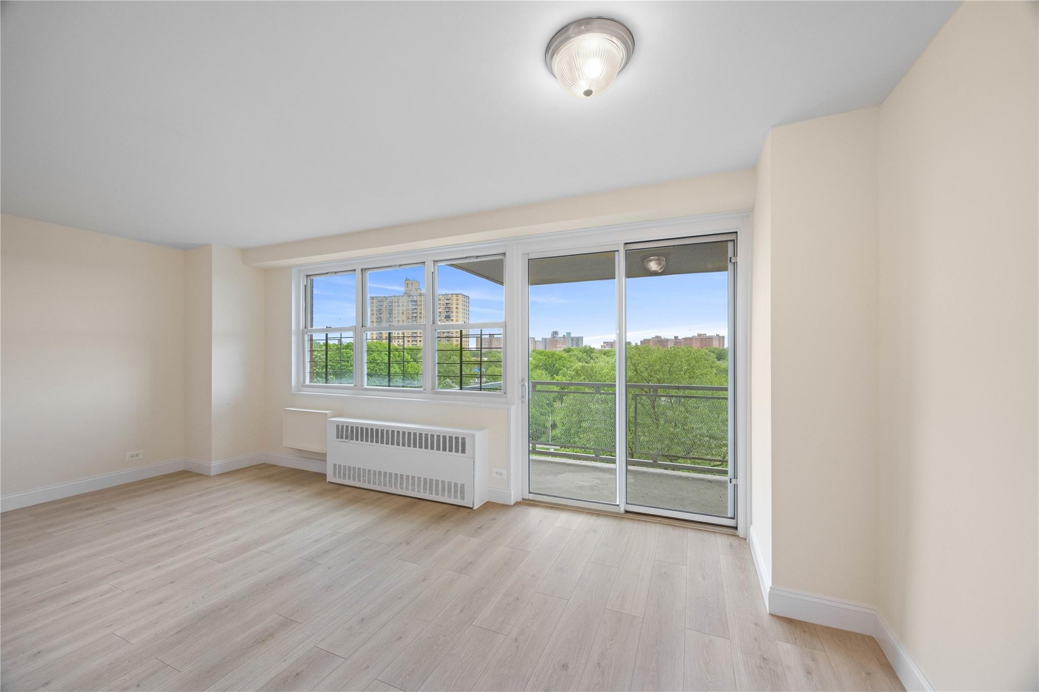 #14 photo, 875 Morrison Avenue, Bronx , NY 10473