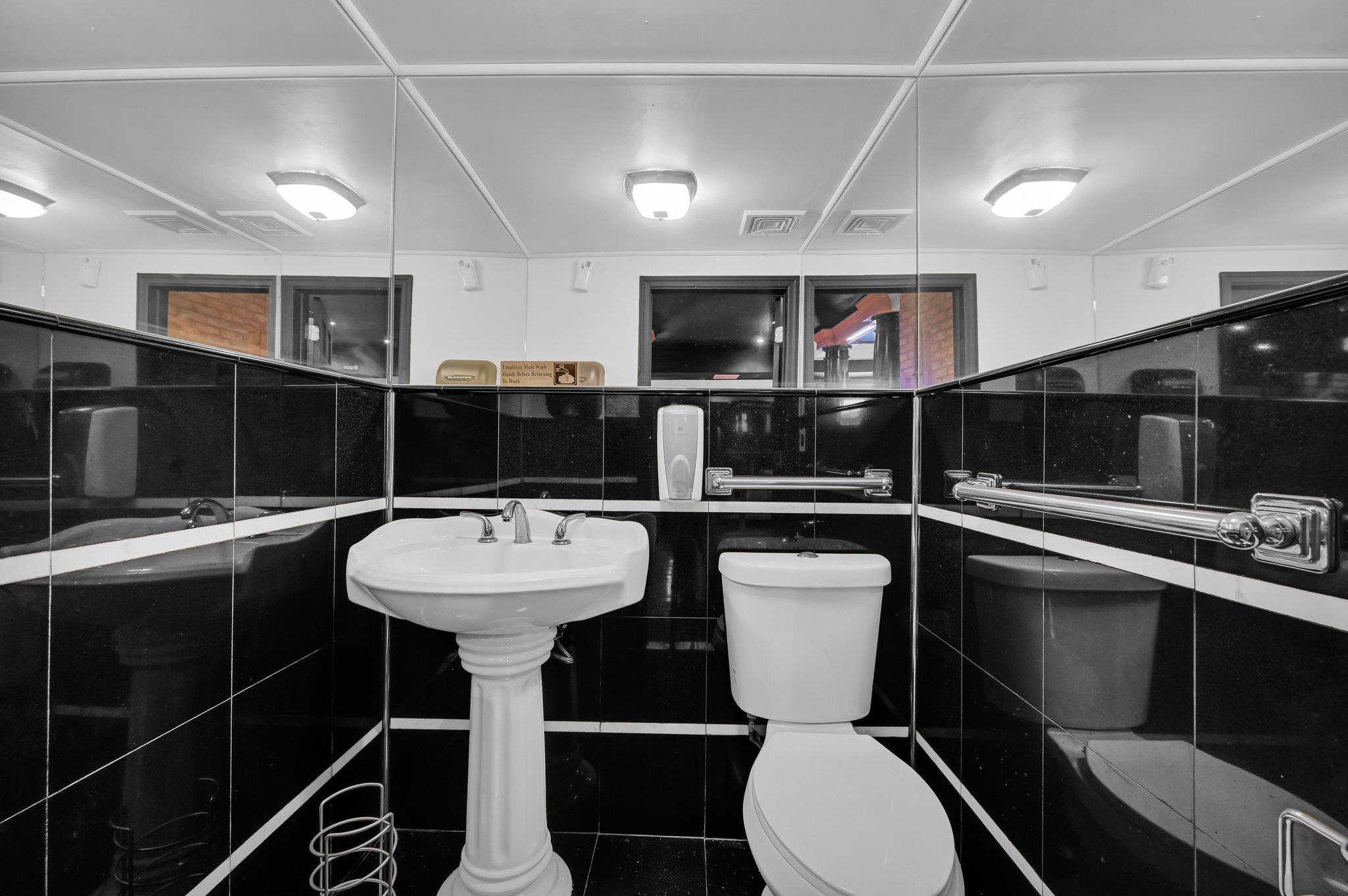 #5 photo, 135 Westchester Square, ブロンクス区 Bronx , NY 10461