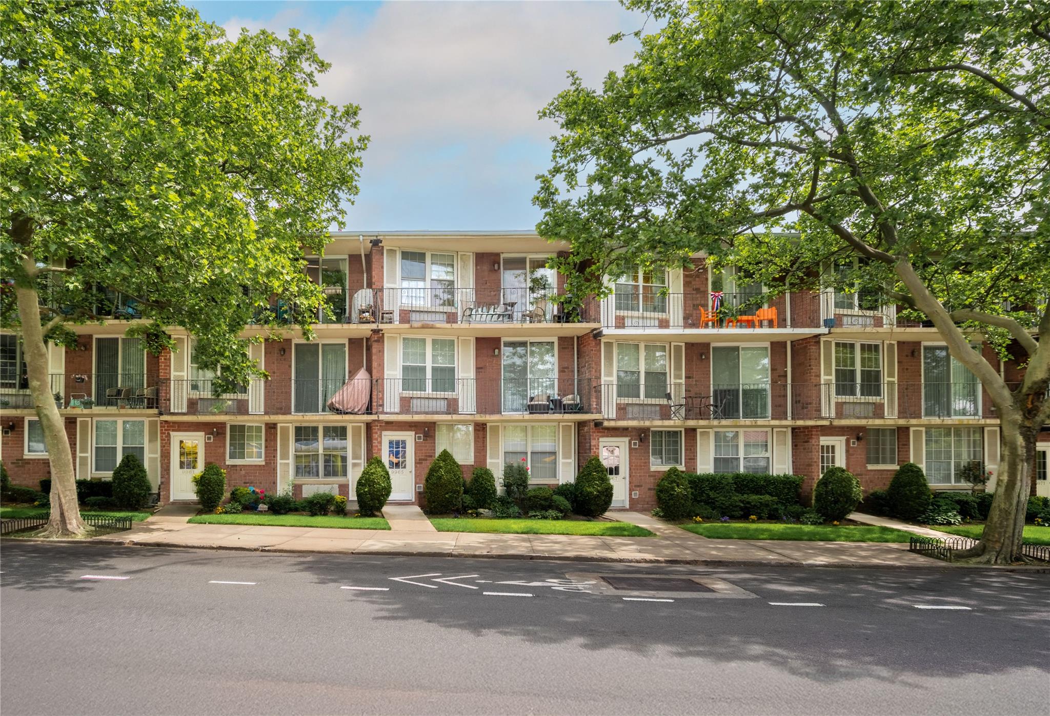 #10 photo, 9965 Shore Road, Brooklyn , NY 11209