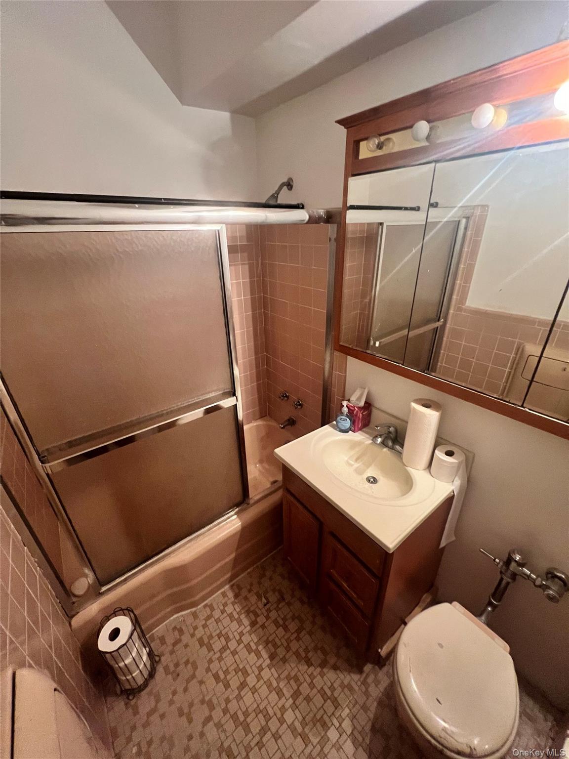 #12 photo, 52-30 39 Drive, クイーンズ区 Woodside , NY 11377