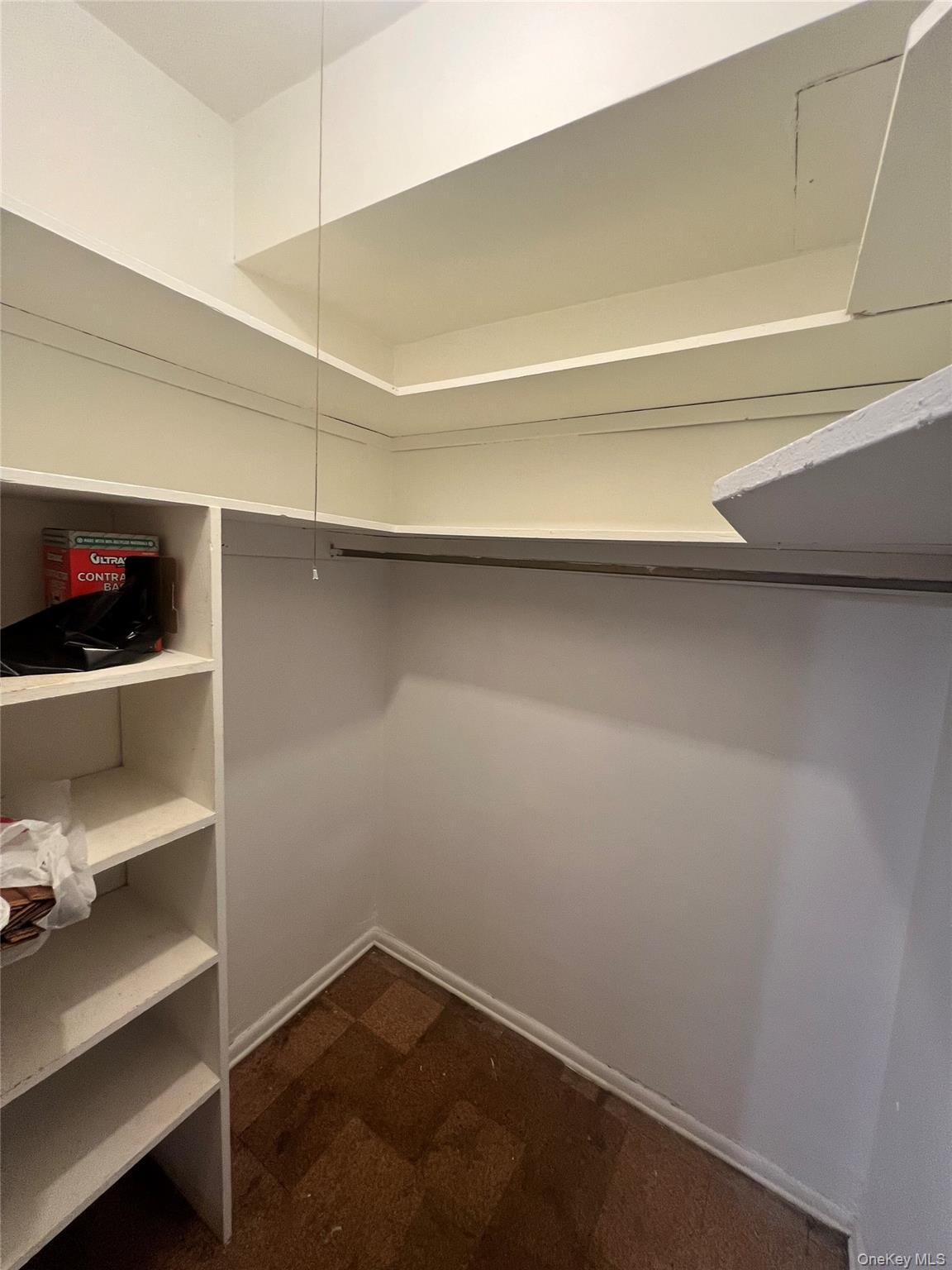 #14 photo, 52-30 39 Drive, クイーンズ区 Woodside , NY 11377