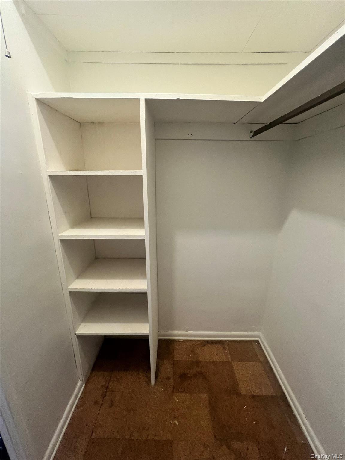 #15 photo, 52-30 39 Drive, クイーンズ区 Woodside , NY 11377