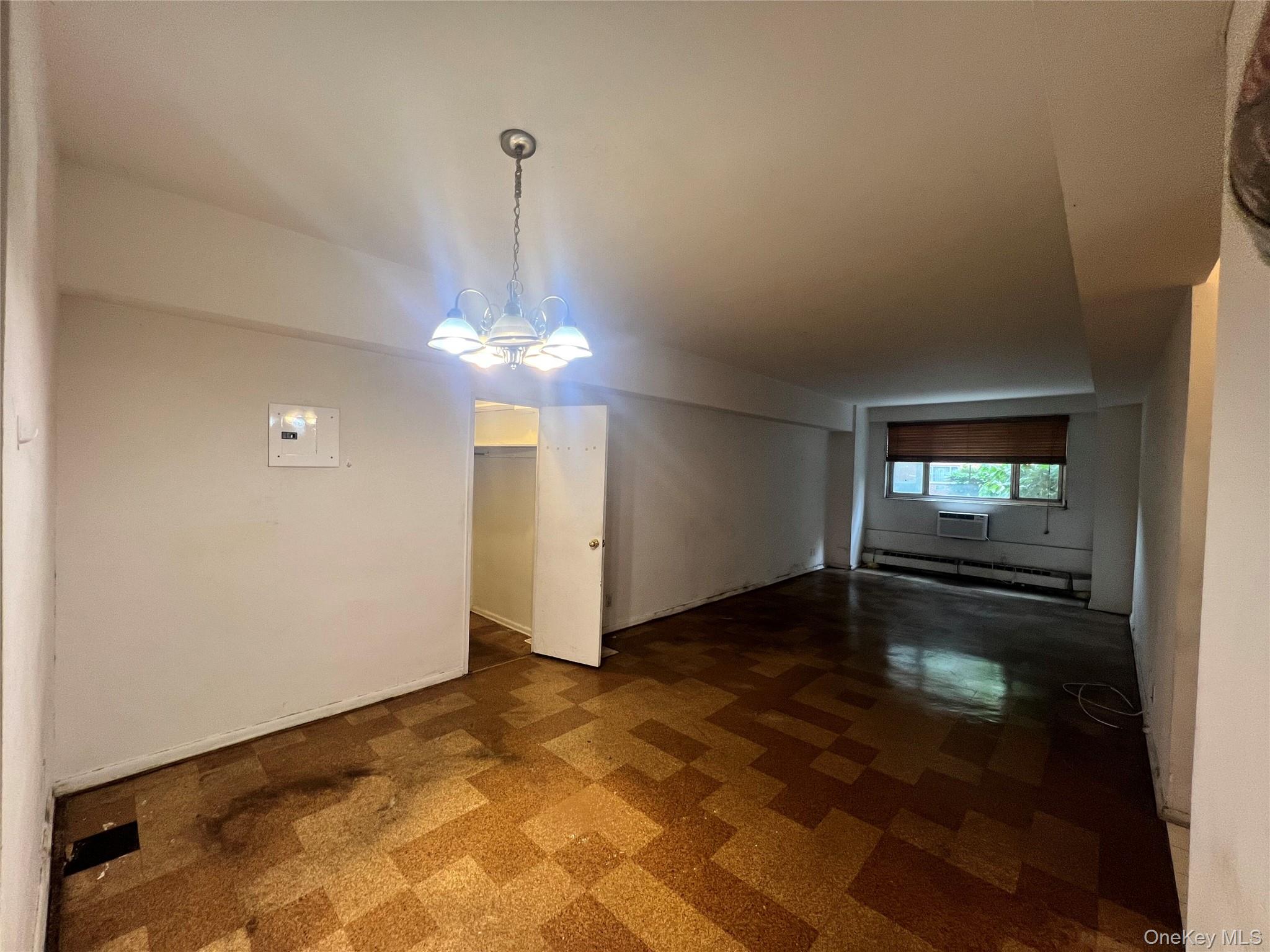 #2 photo, 52-30 39 Drive, クイーンズ区 Woodside , NY 11377