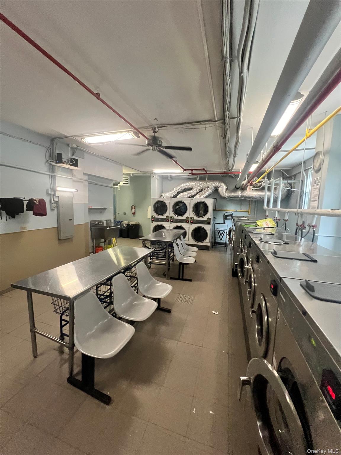 #20 photo, 52-30 39 Drive, クイーンズ区 Woodside , NY 11377