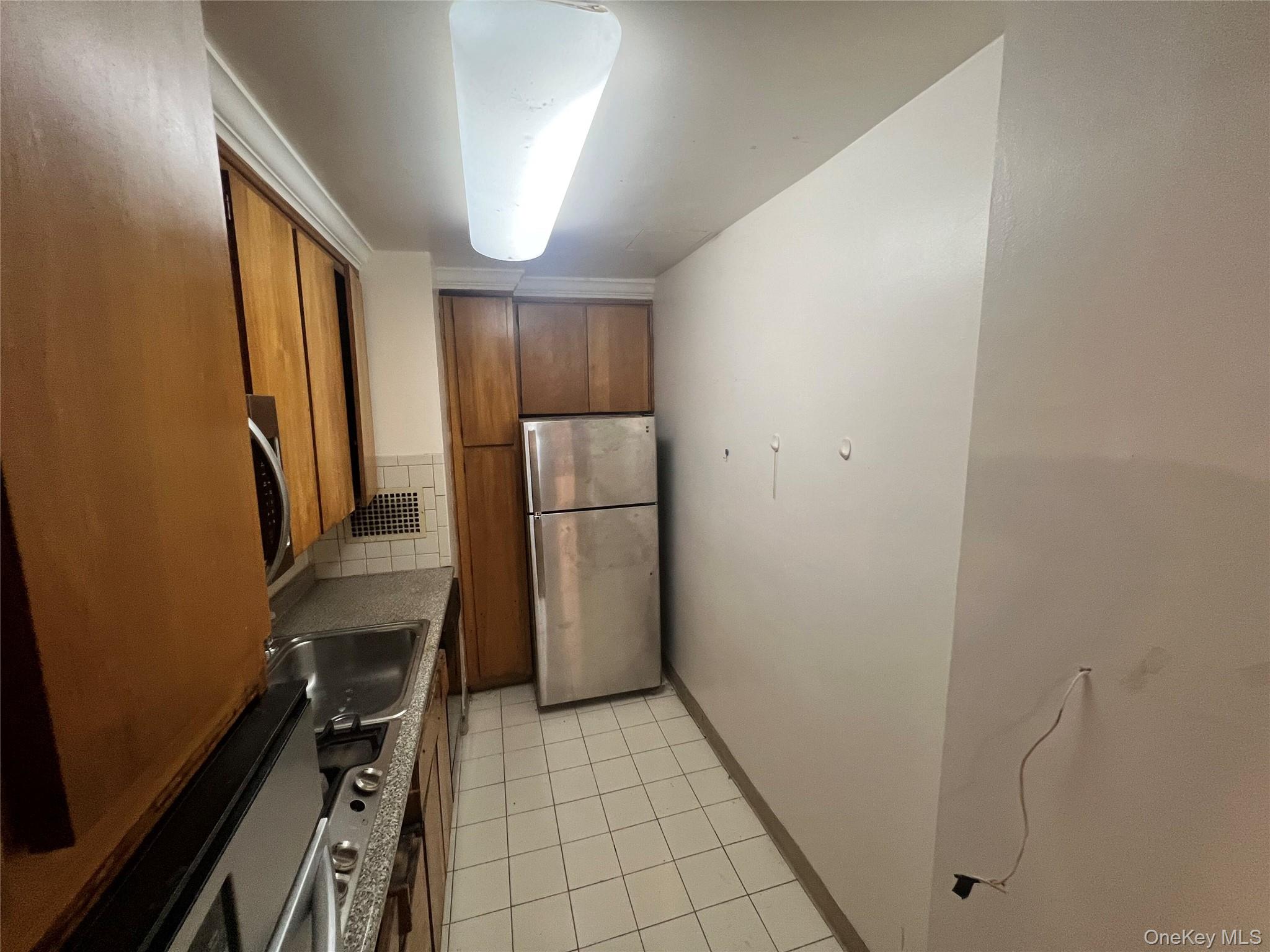 #7 photo, 52-30 39 Drive, クイーンズ区 Woodside , NY 11377