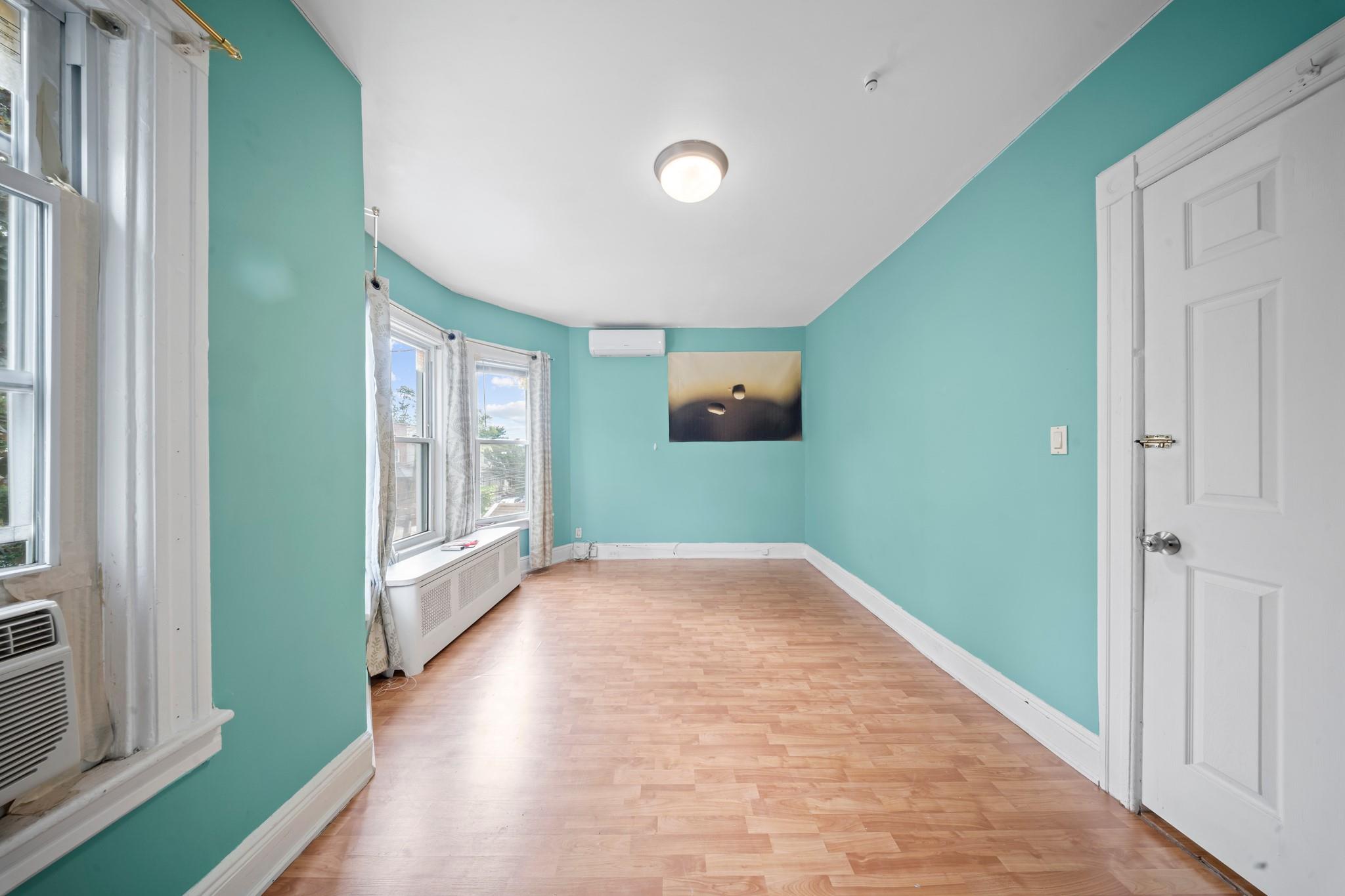 #8 photo, 8564 79th Street, 皇后區 木港 Woodhaven , NY 11421