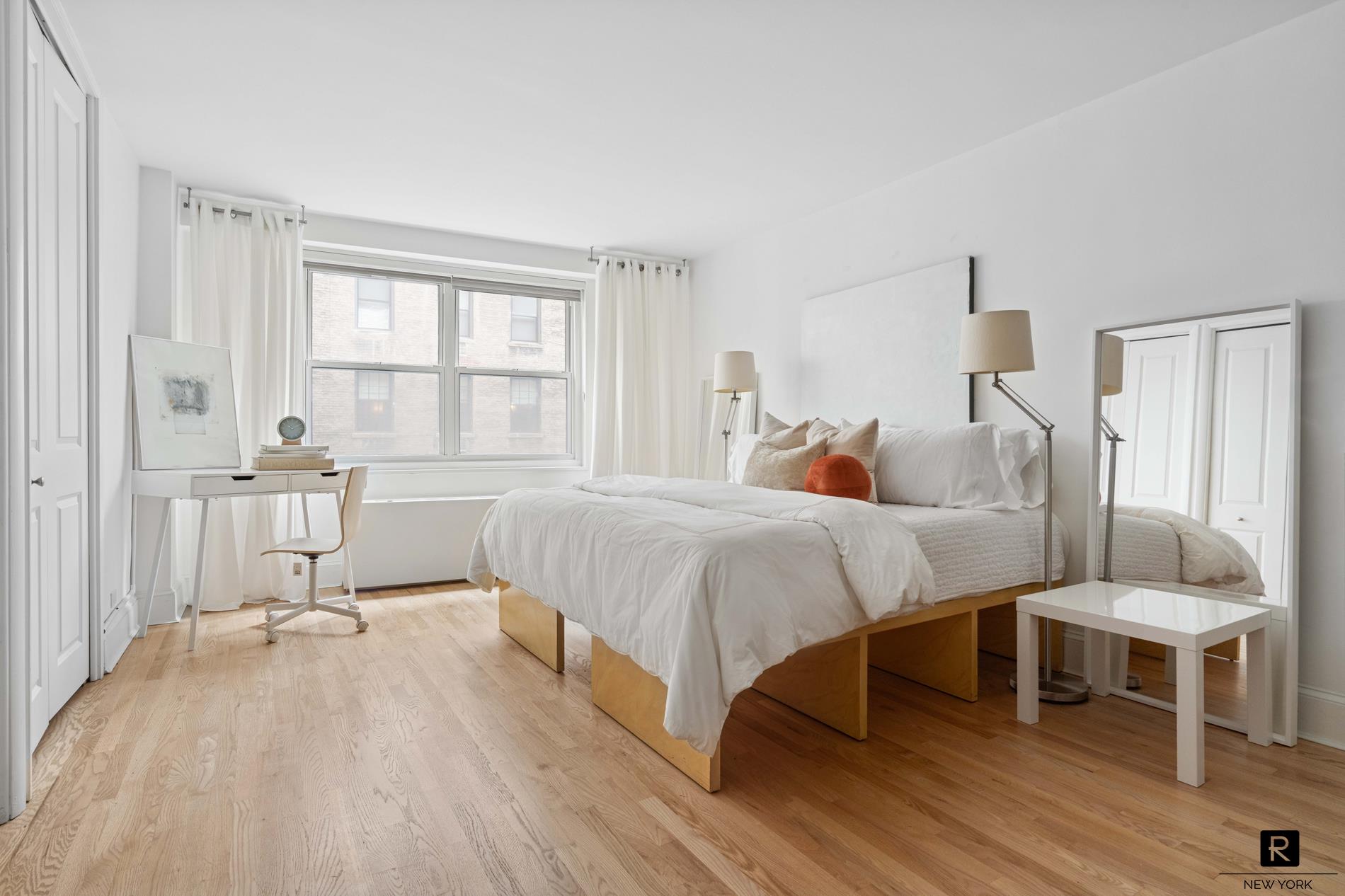 #4 photo, 433 E 56th Street, Sutton Place , NY 10022