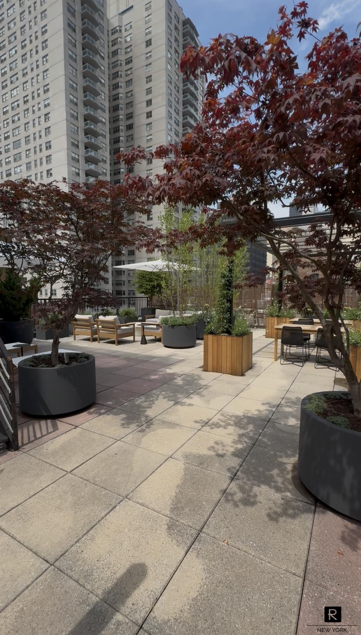 #7 photo, 433 E 56th Street, Sutton Place , NY 10022