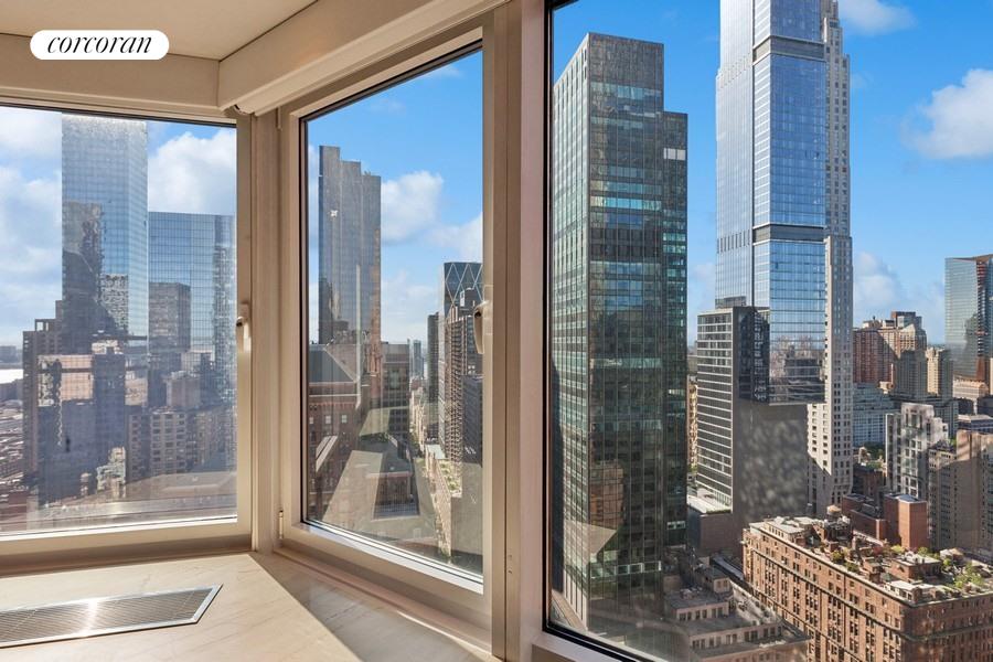 #4 photo, 150 W 56TH Street, マンハッタン Midtown , NY 10019