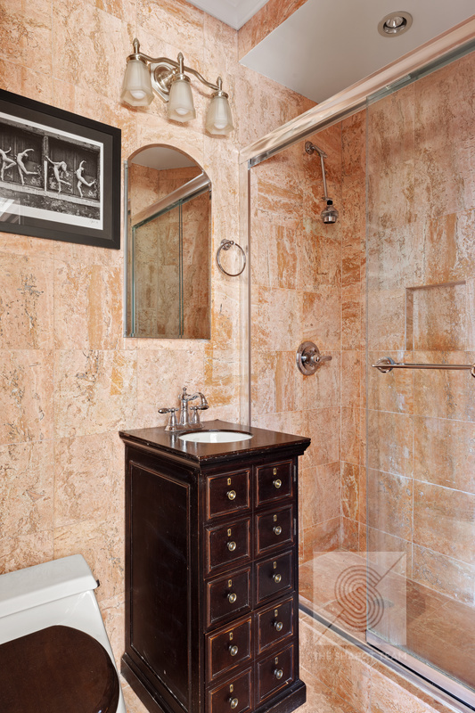 #9 photo, 145 E 48th Street, マンハッタン Turtle Bay , NY 10017