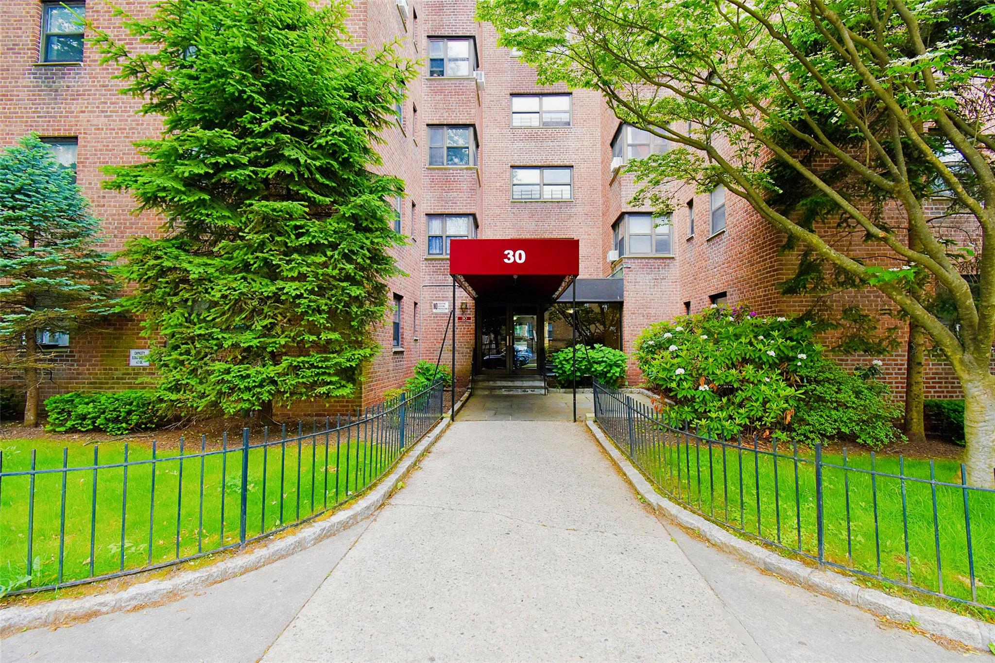 #1 photo, 30 Fleetwood Avenue, 紐約州 Mount Vernon , NY 10552