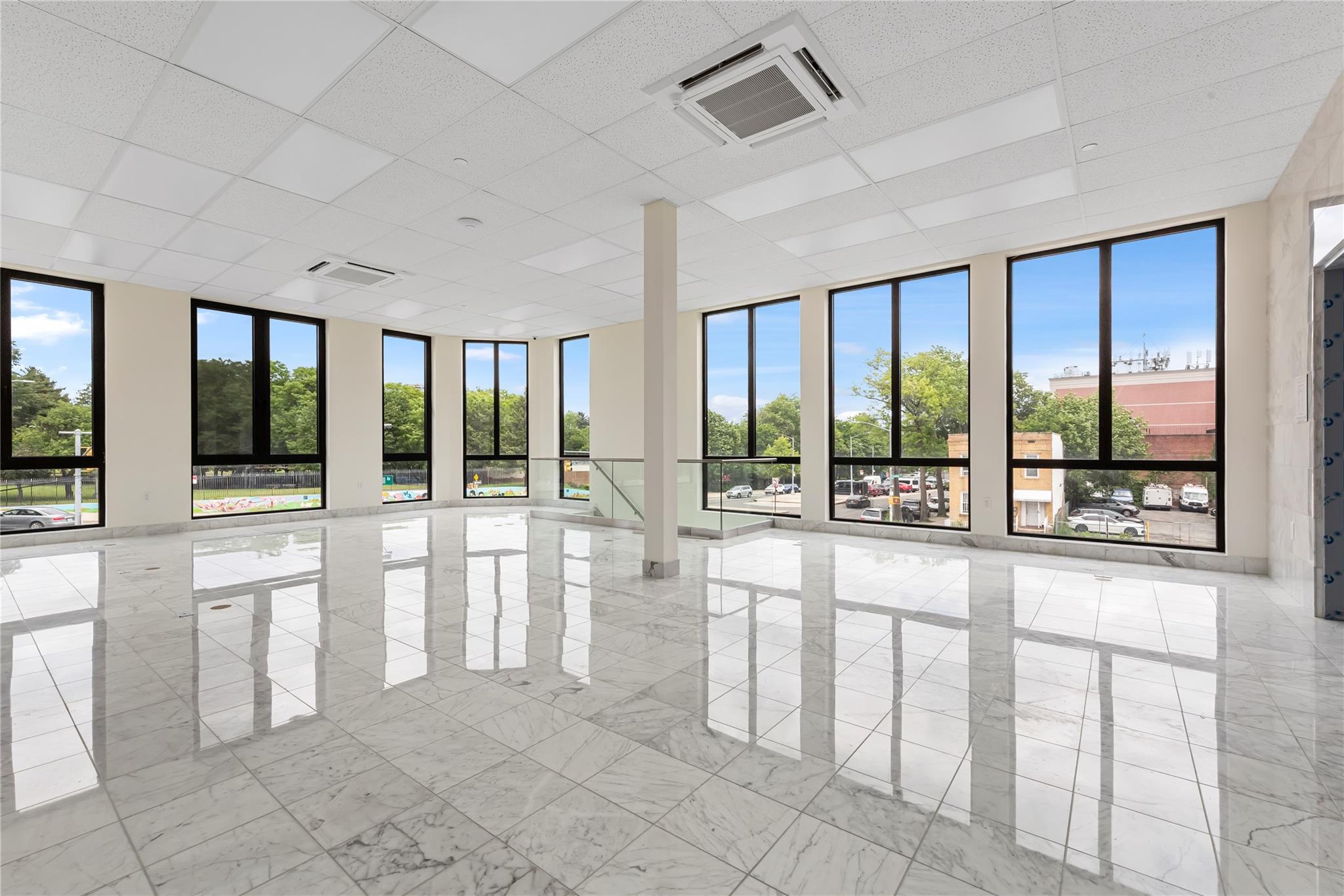 #9 photo, 110-72 Corona Avenue, クイーンズ区 Corona , NY 11368