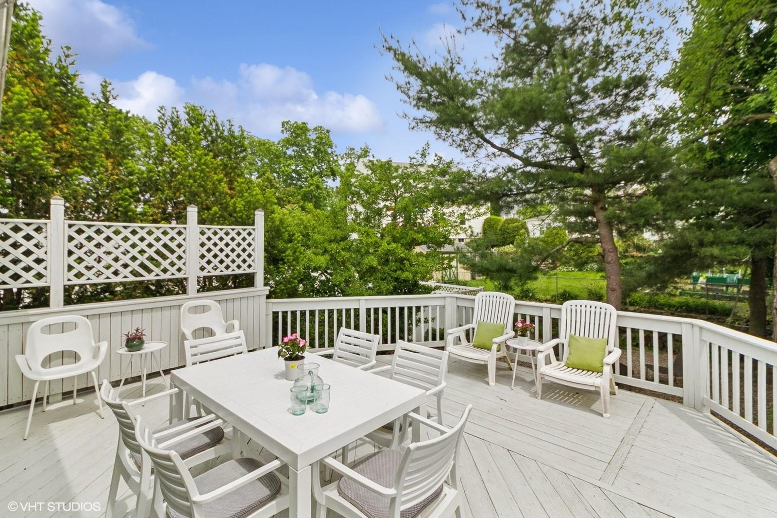 #17 photo, 1325 Stoneybrook Avenue, Mamaroneck , NY 10543