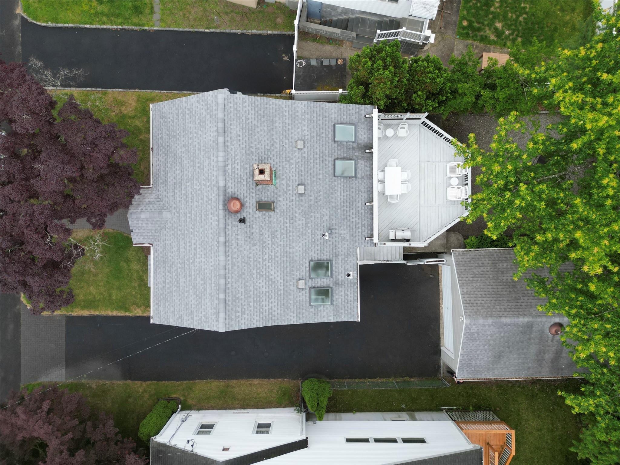 #2 photo, 1325 Stoneybrook Avenue, Mamaroneck , NY 10543