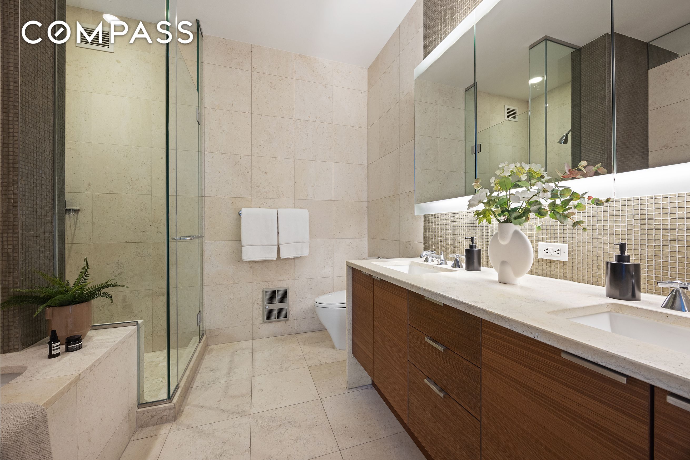 #17 photo, 70 Little West Street, マンハッタン Battery Park City , NY 10004