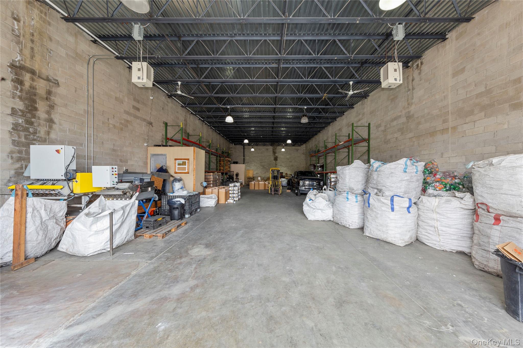 #2 photo, 3325 DE Lavall Avenue, ブロンクス区 Bronx , NY 10475