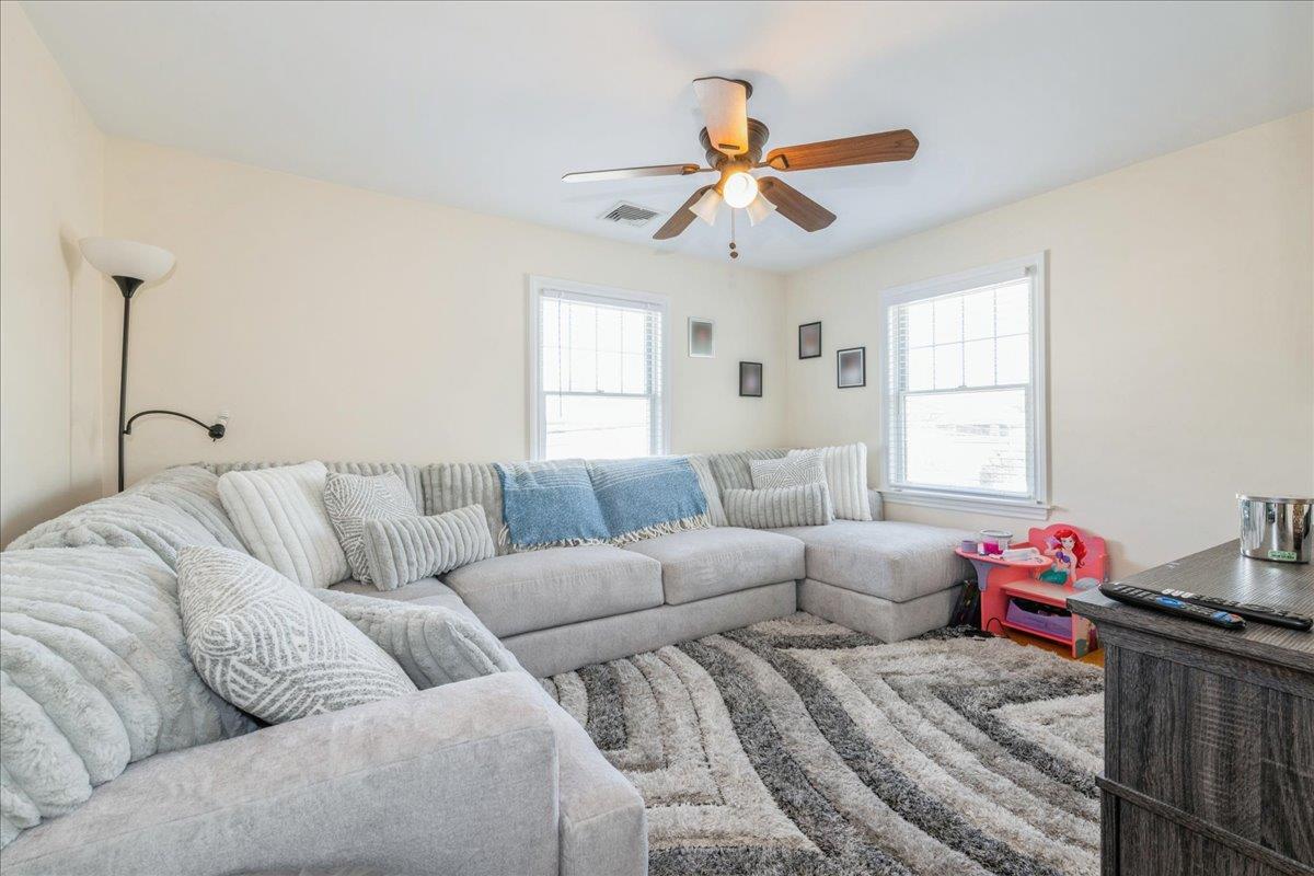 #12 photo, 35 East Avenue, ナッソー郡 Glen Cove , NY 11542