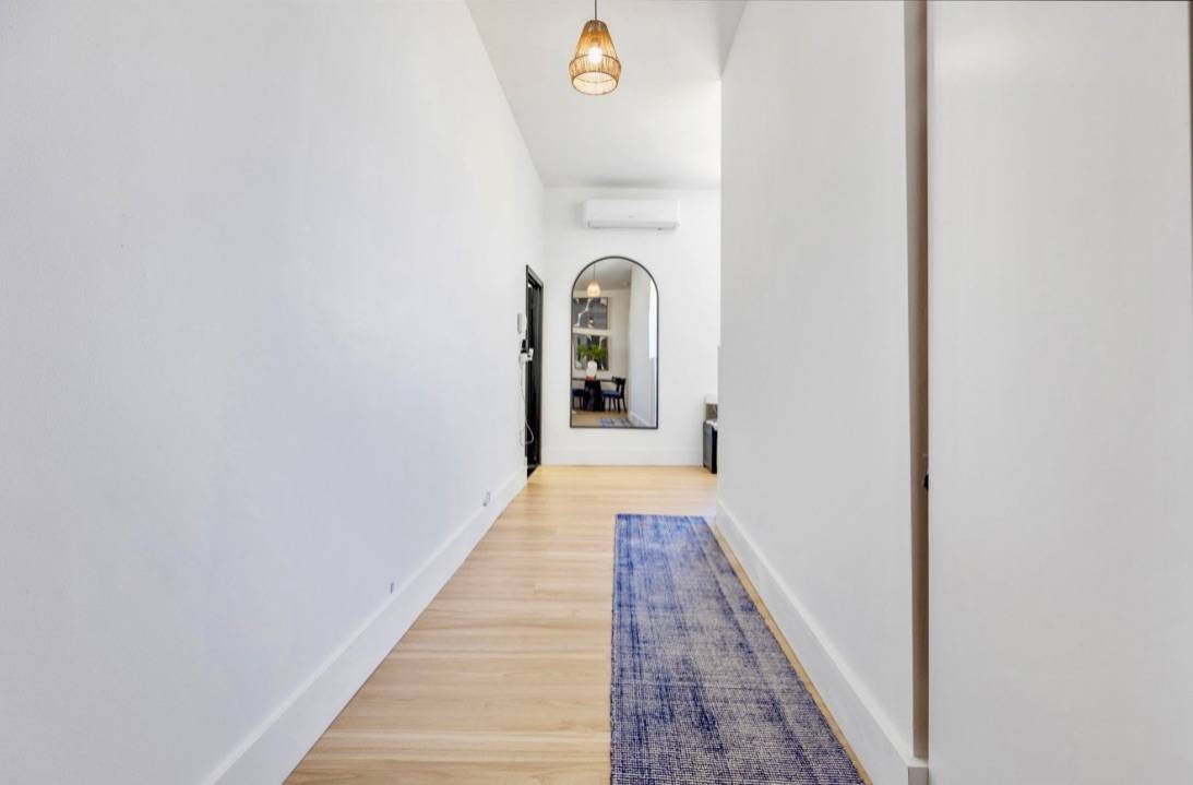 #7 photo, 21-01 College Point Boulevard, クイーンズ区 College Point , NY 11356