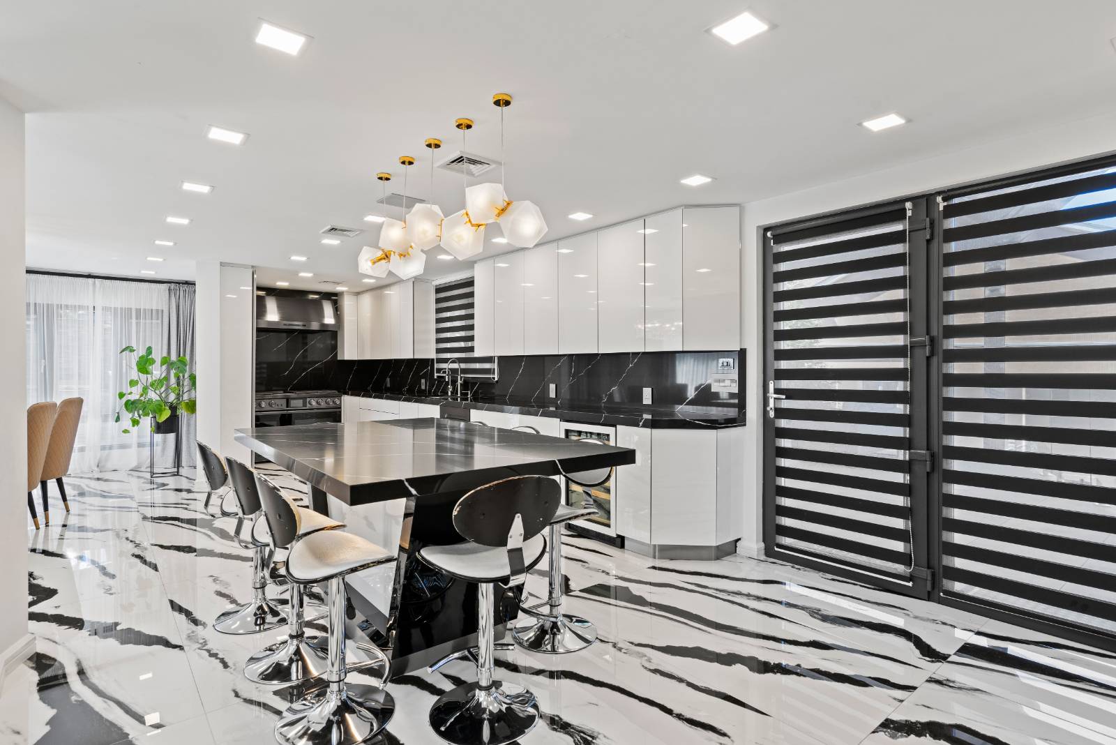 #25 photo, 28 Ridge Ave, Staten Island , NY 10304