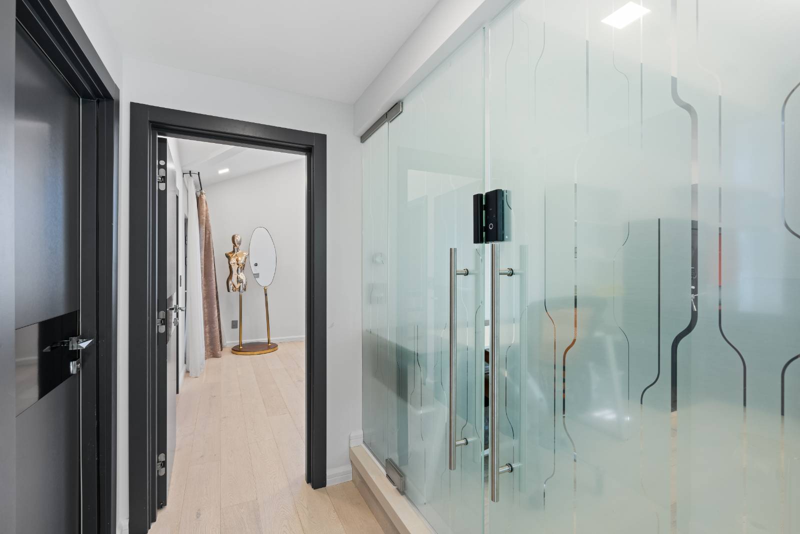 #33 photo, 28 Ridge Ave, Staten Island , NY 10304