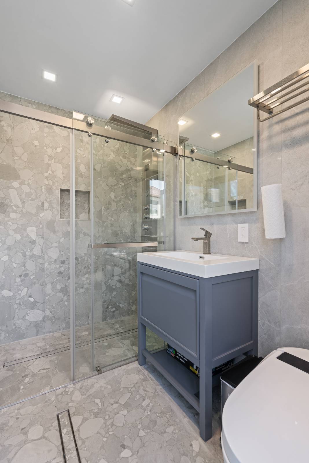 #79 photo, 28 Ridge Ave, Staten Island , NY 10304