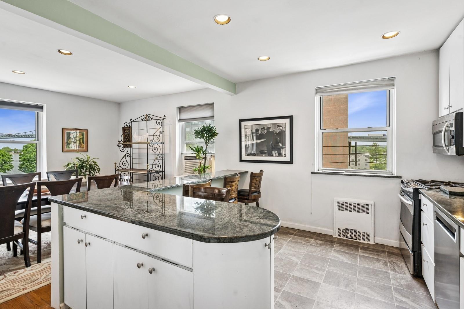 #5 photo, 162-41 Powells Cove Boulevard, クイーンズ区 Beechhurst , NY 11357