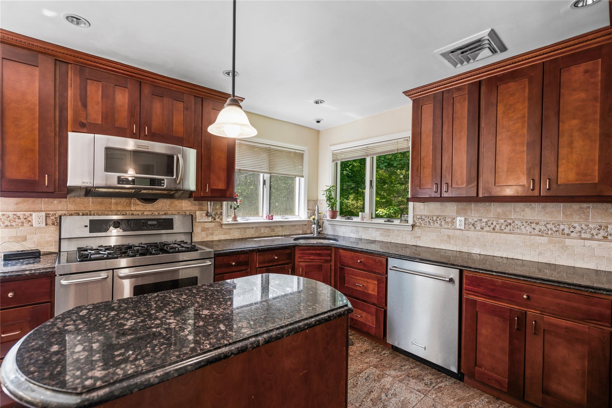 #17 photo, 49 The Birches, ナッソー郡 Roslyn Estates , NY 11576