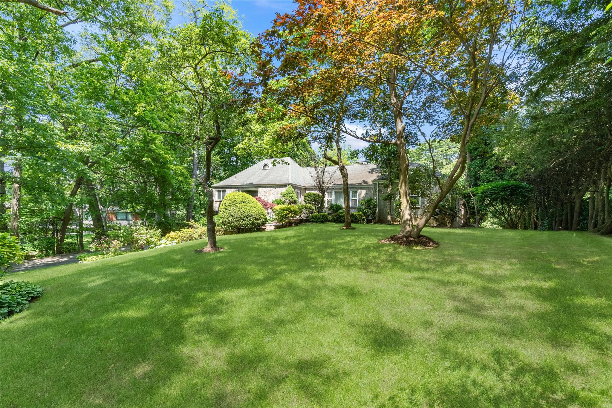 #4 photo, 49 The Birches, ナッソー郡 Roslyn Estates , NY 11576