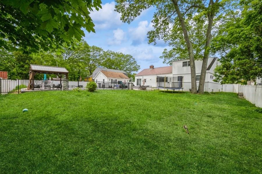 #17 photo, 30 Horton Drive, サフォーク郡 Huntington Station , NY 11746