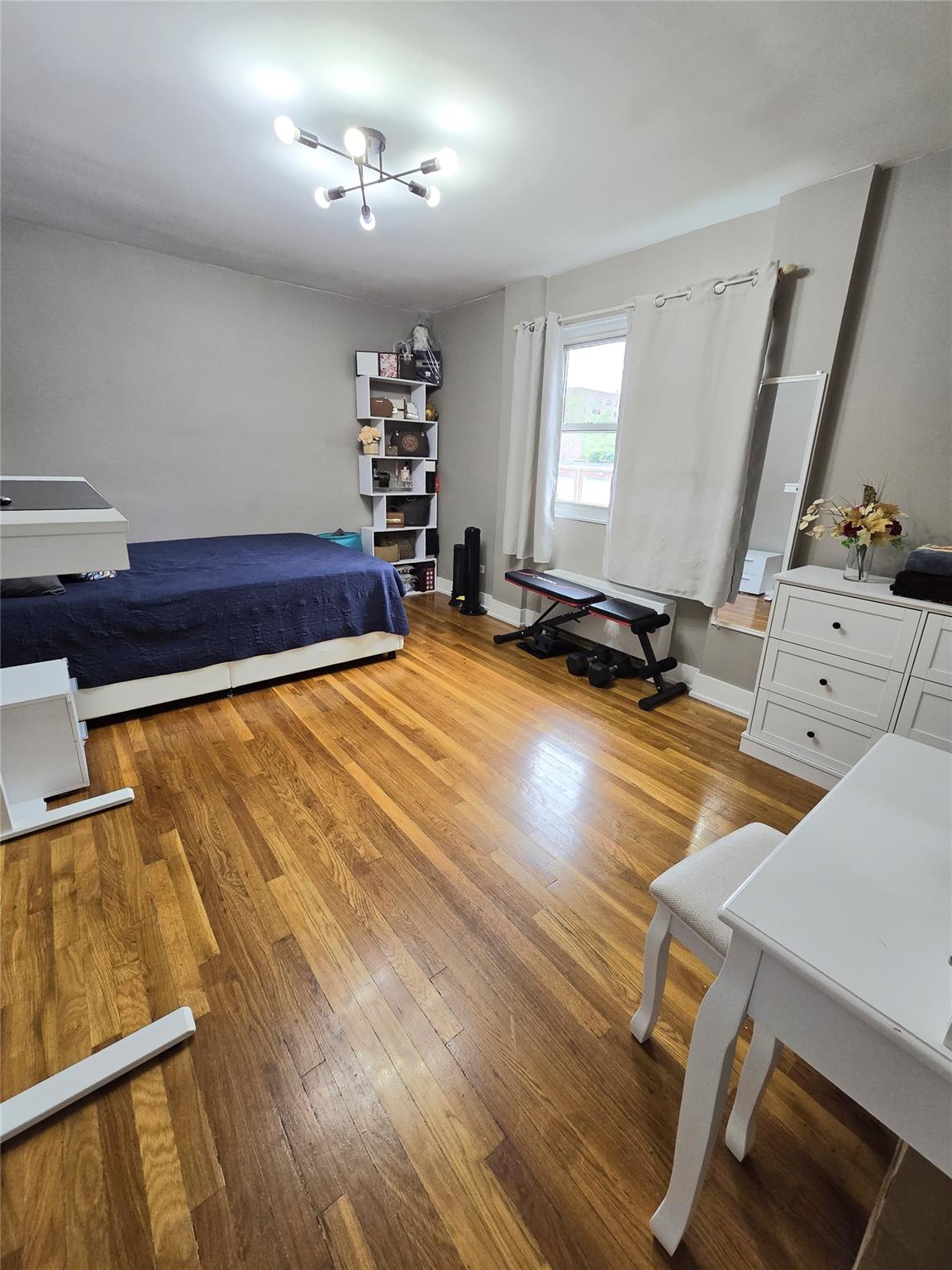 #6 photo, 89-25 Shore Parkway, Howard Beach , NY 11414