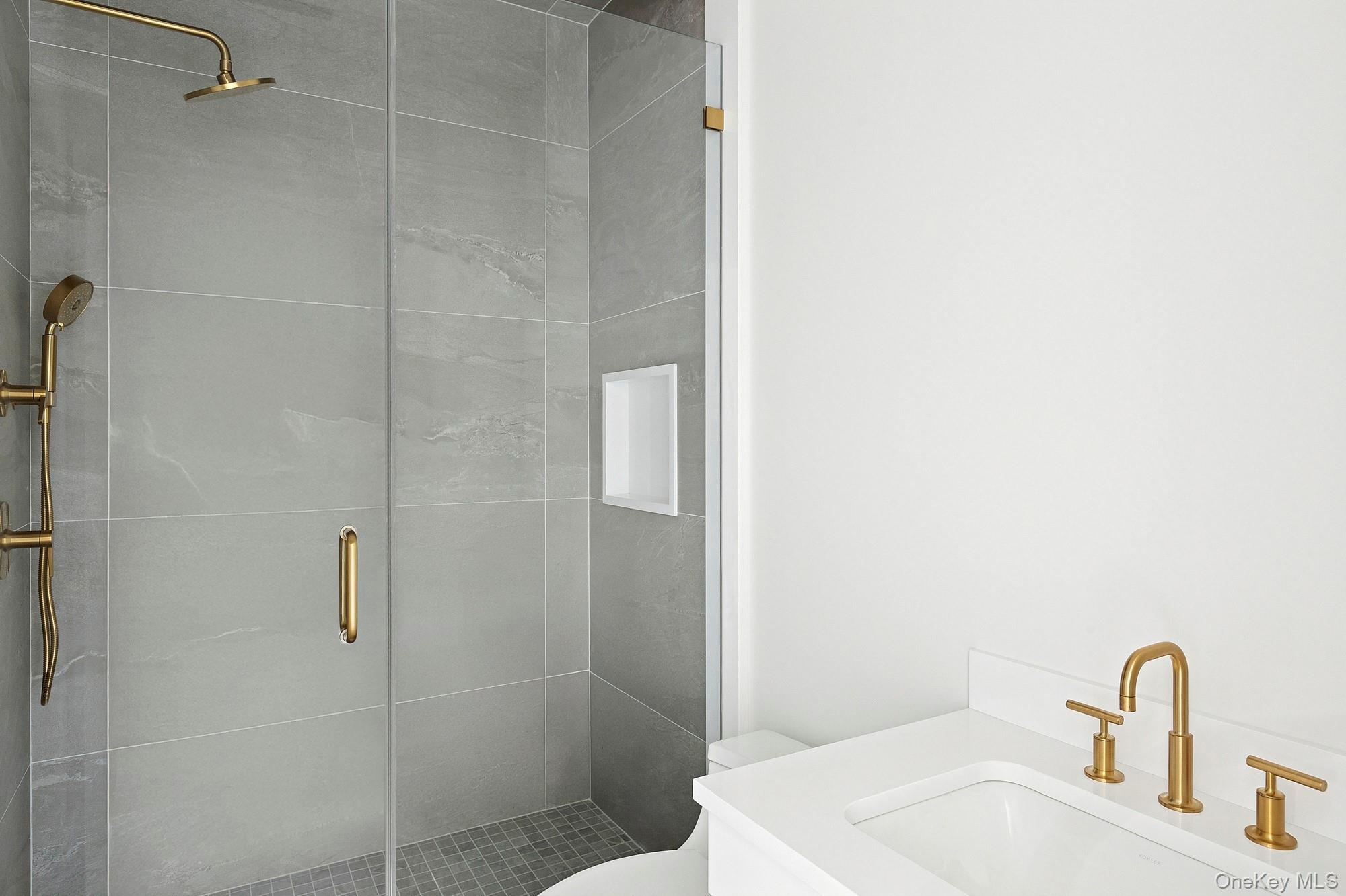 #19 photo, 25 Liberty Street, Westhampton Beach , NY 11978