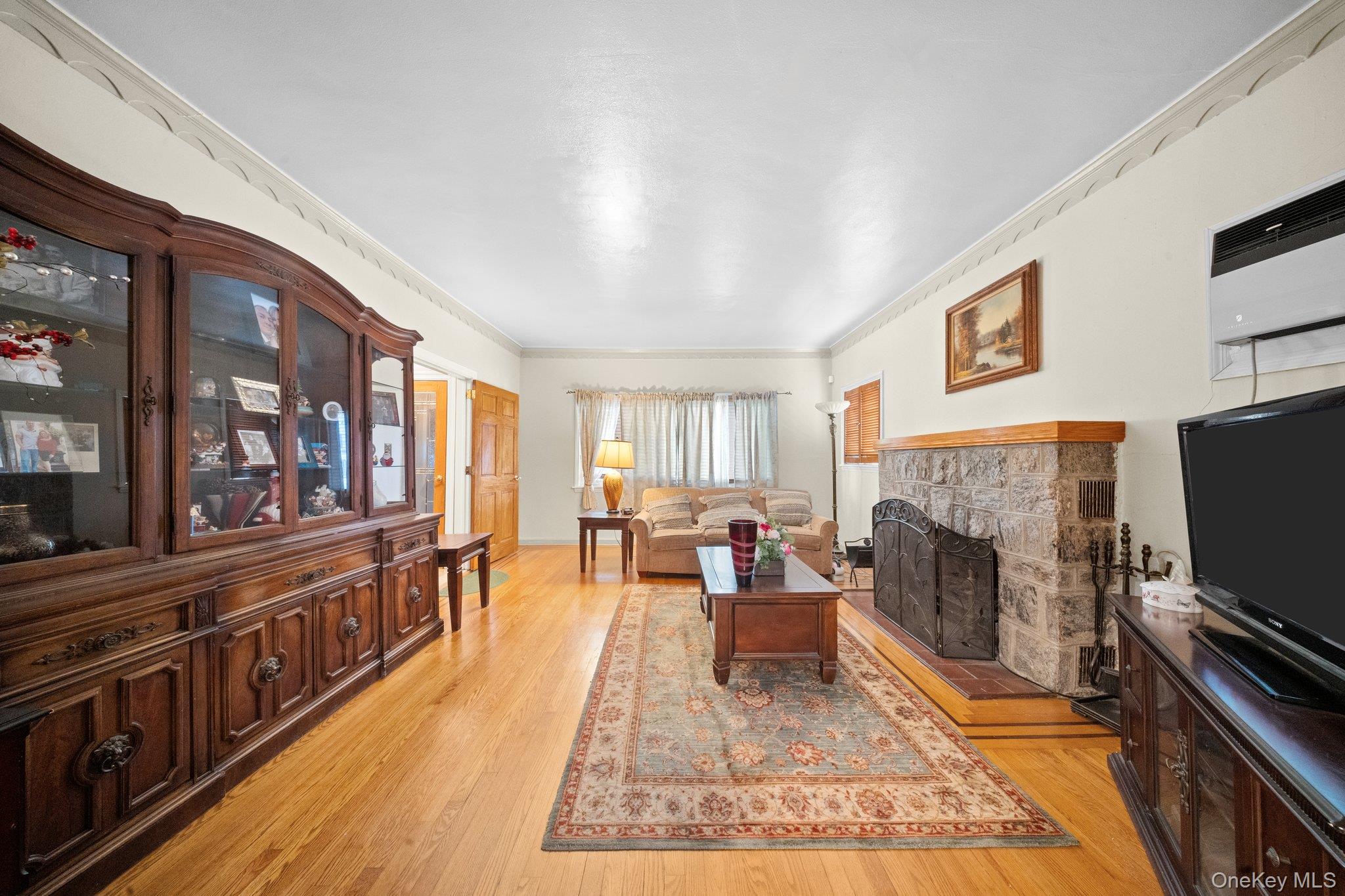 #2 photo, 2816 215th Place, クイーンズ区 Bayside , NY 11360