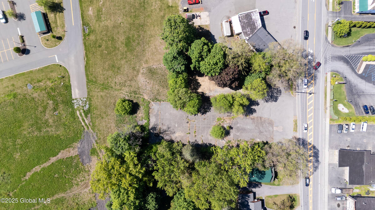 #14 photo, 183-185 Church Avenue, Ballston , NY 12020