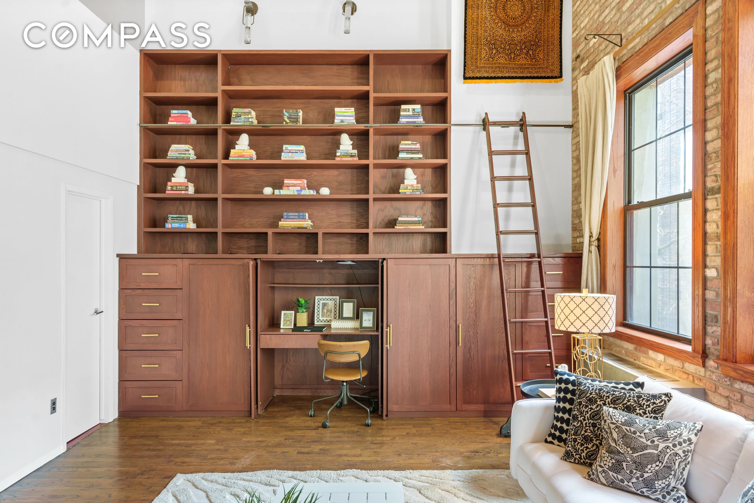 #3 photo, 214 E 9th Street, マンハッタン East Village , NY 10003