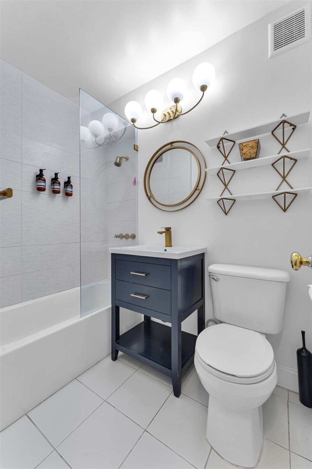 #7 photo, 5700 Arlington Avenue, 布朗士 Bronx , NY 10471