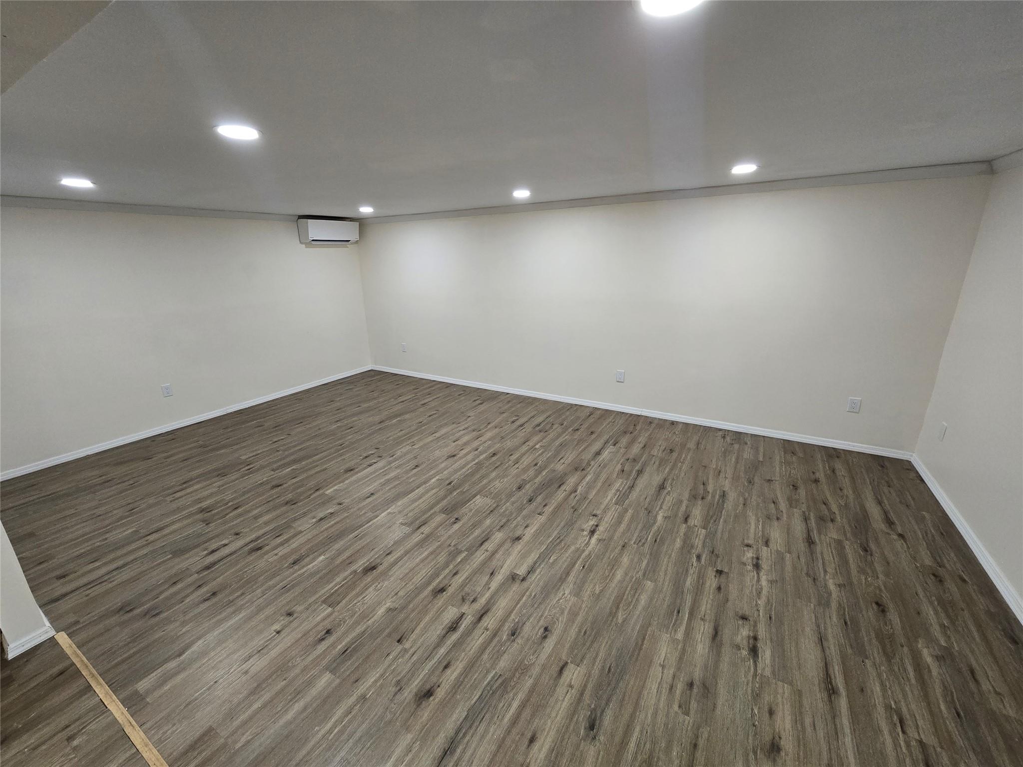 #5 photo, 58 Periwinkle Drive, Bohemia , NY 11716