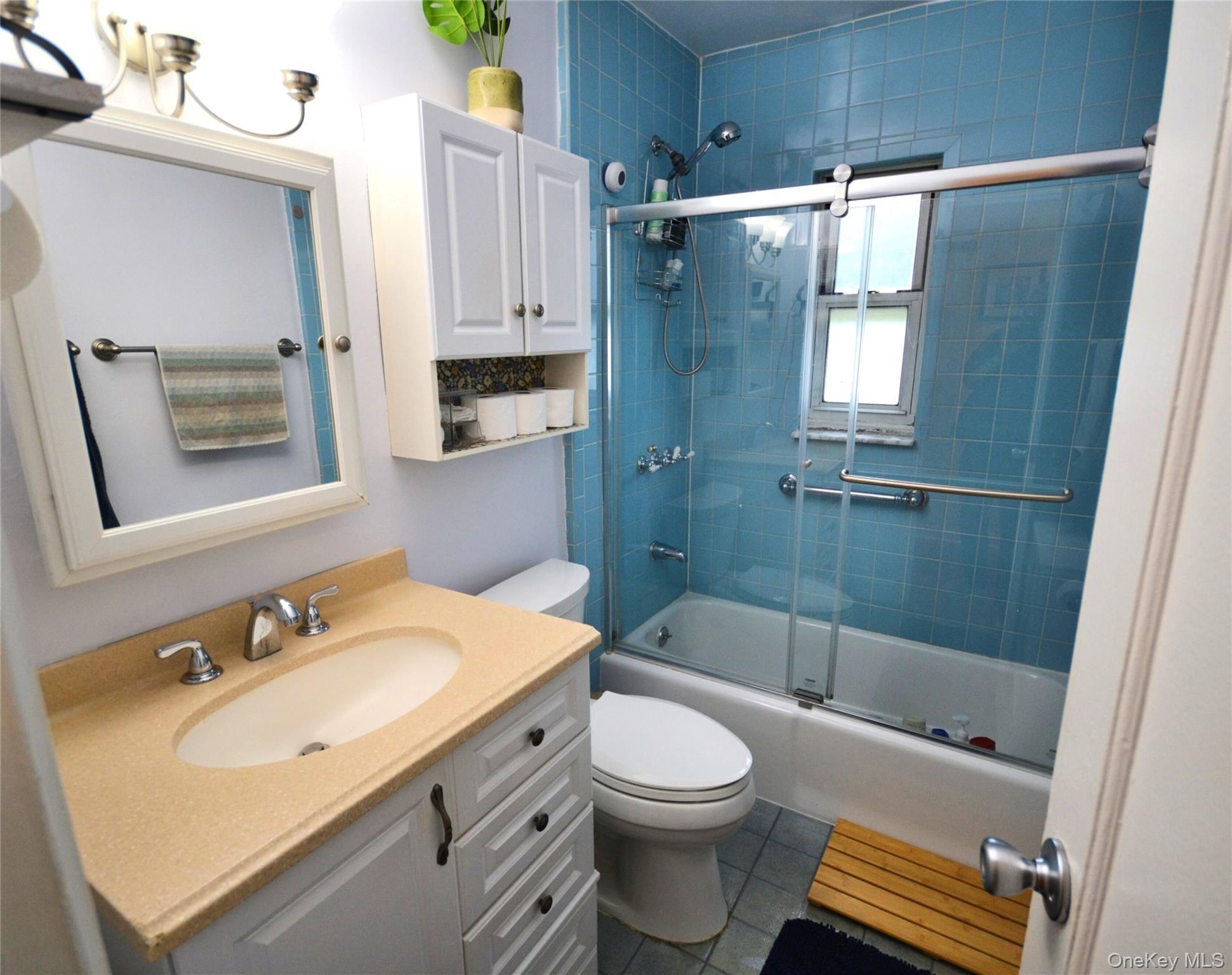 #8 photo, 2270 Palmer Avenue, New Rochelle , NY 10801