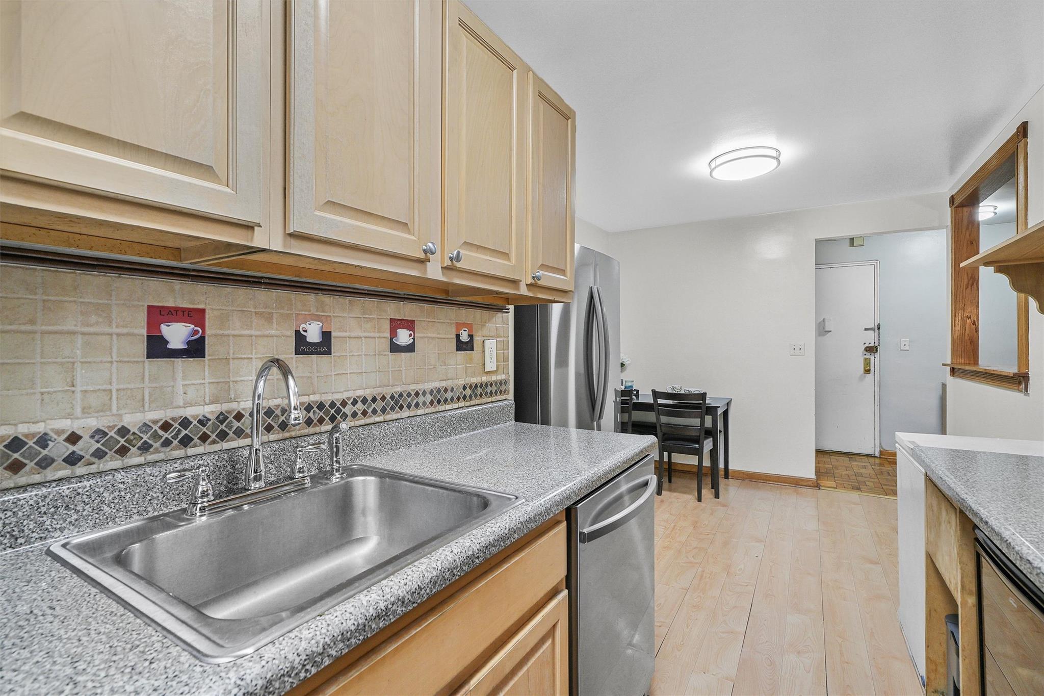 #11 photo, 1304 Midland Avenue, 紐約州 Yonkers , NY 10704