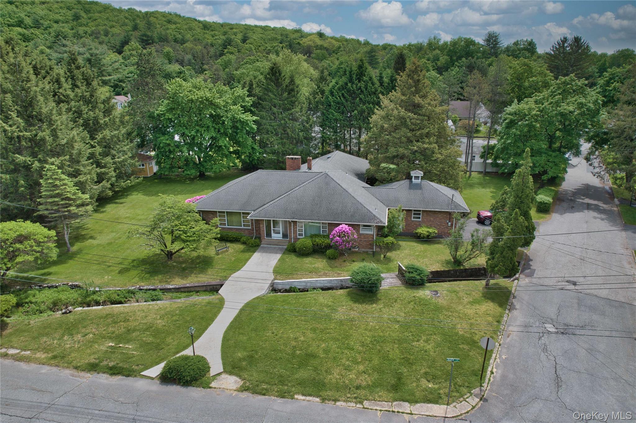 #11 photo, 29 Maiden Lane, Port Jervis , NY 12771